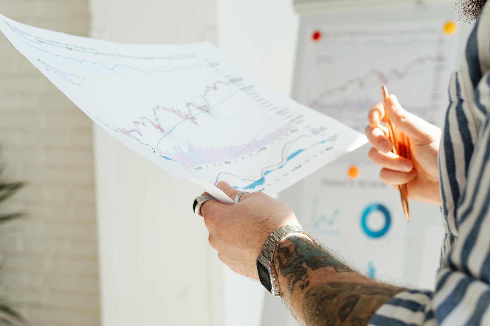 Tech Sector Analysts Signal Confidence in Network Infrastructure and Identity Verification Firms