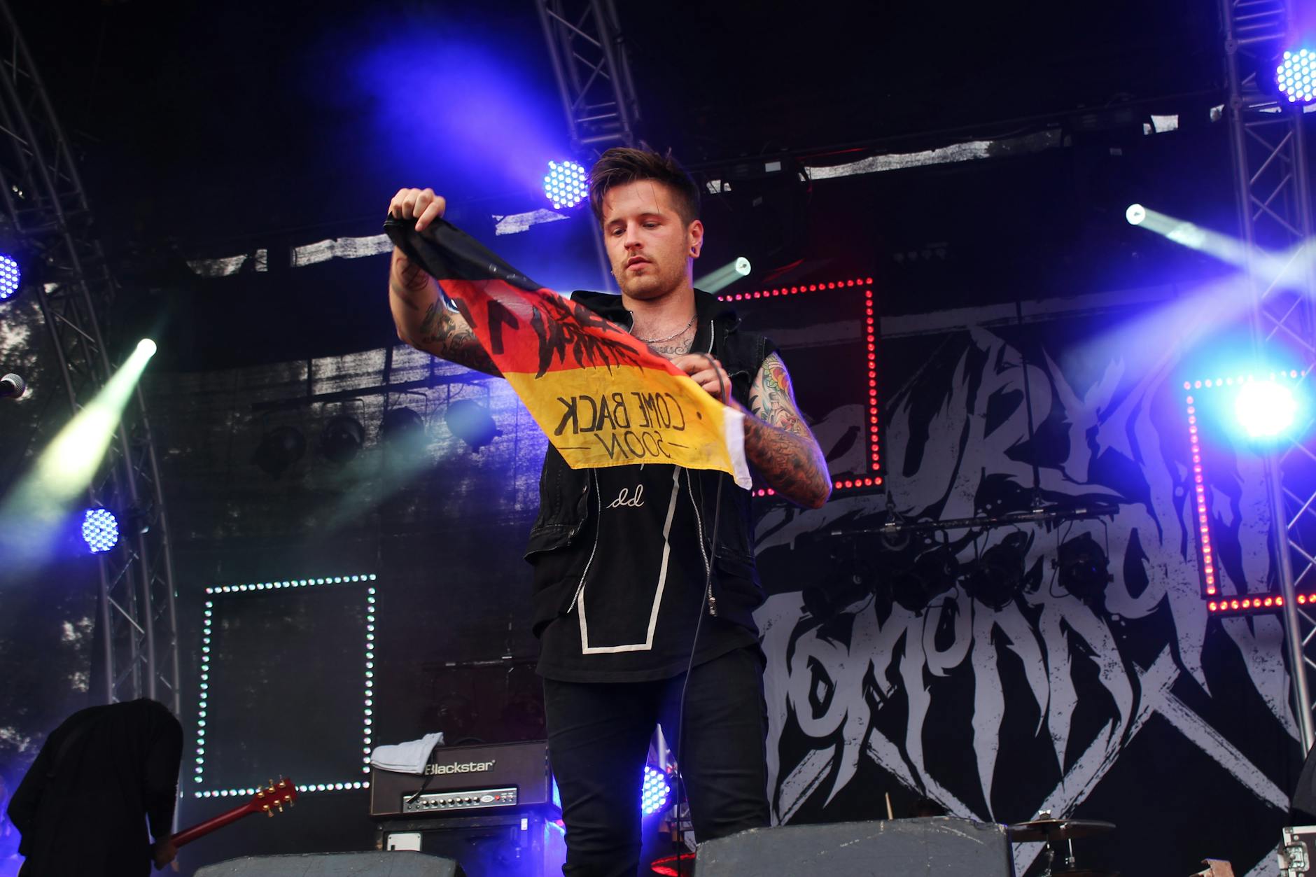 Veteran Nu-Metal Act Halts All Live Performances Amidst Unforeseen Health Crisis