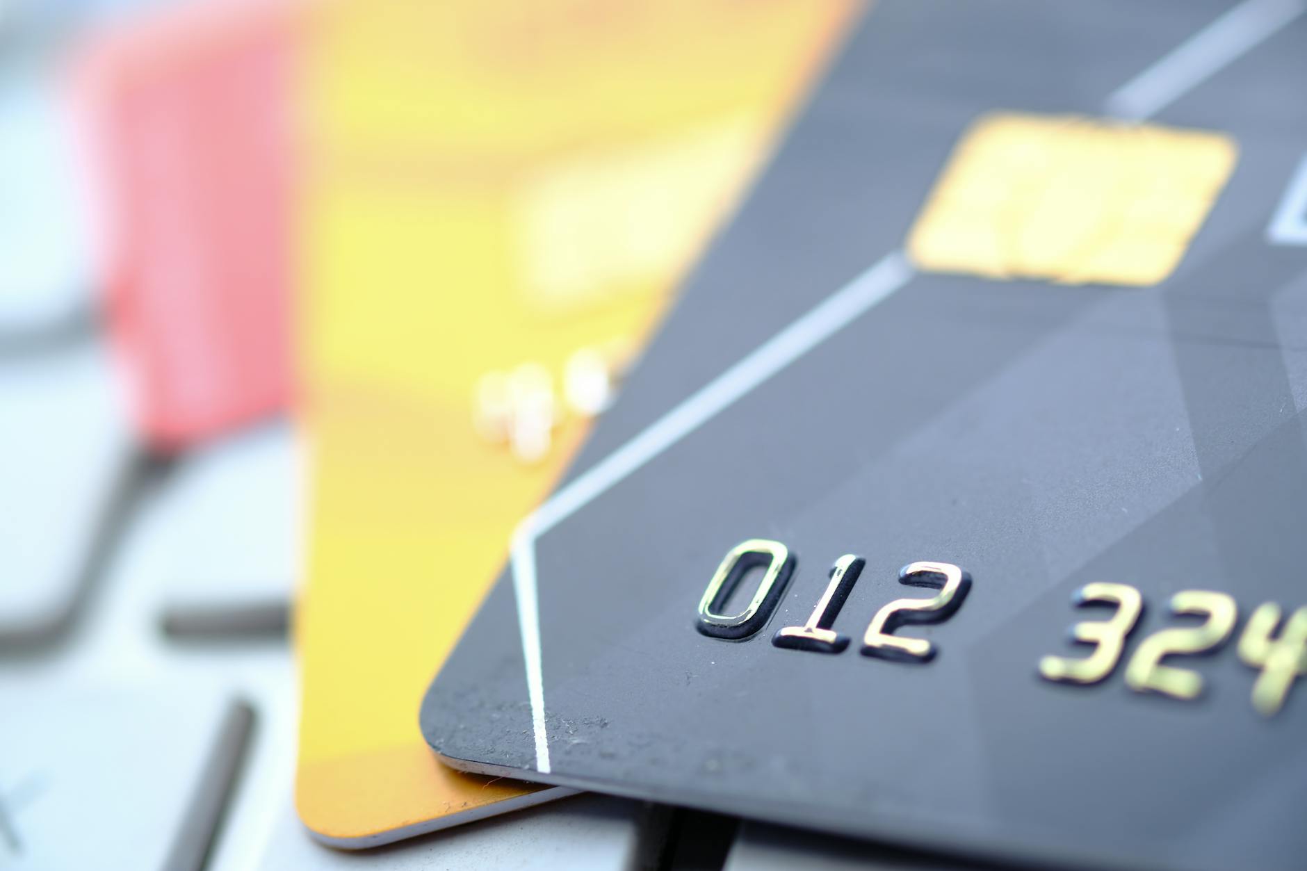 Global Banking Powerhouse Expands European Footprint, Targeting German Consumers Directly