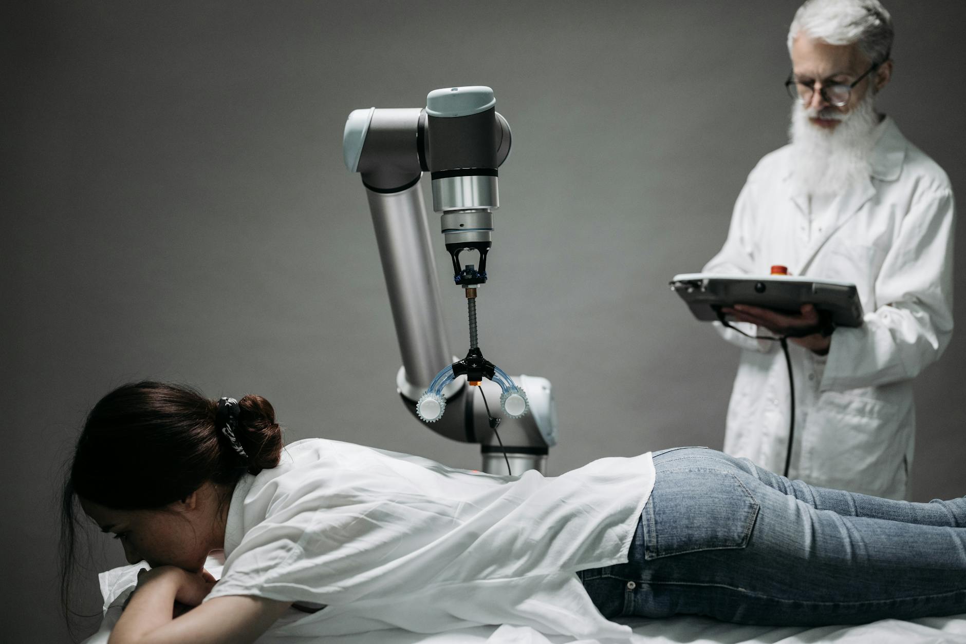 AI Health Translator Aims to Decipher Body's Signals for Weight Management