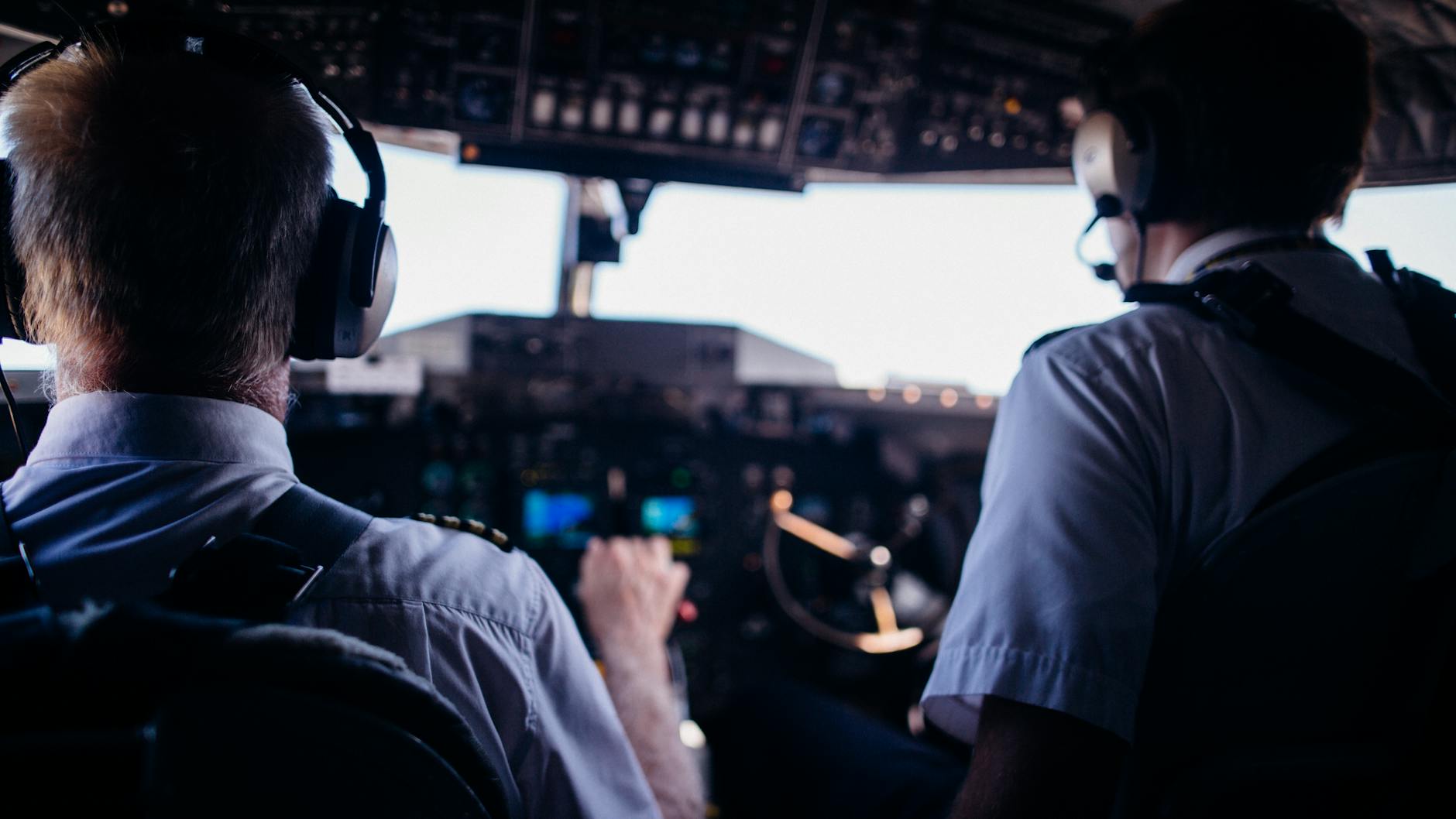 America's Skies Under Scrutiny: Pilots Urge Congress to Bolster Failing Safety Technologies