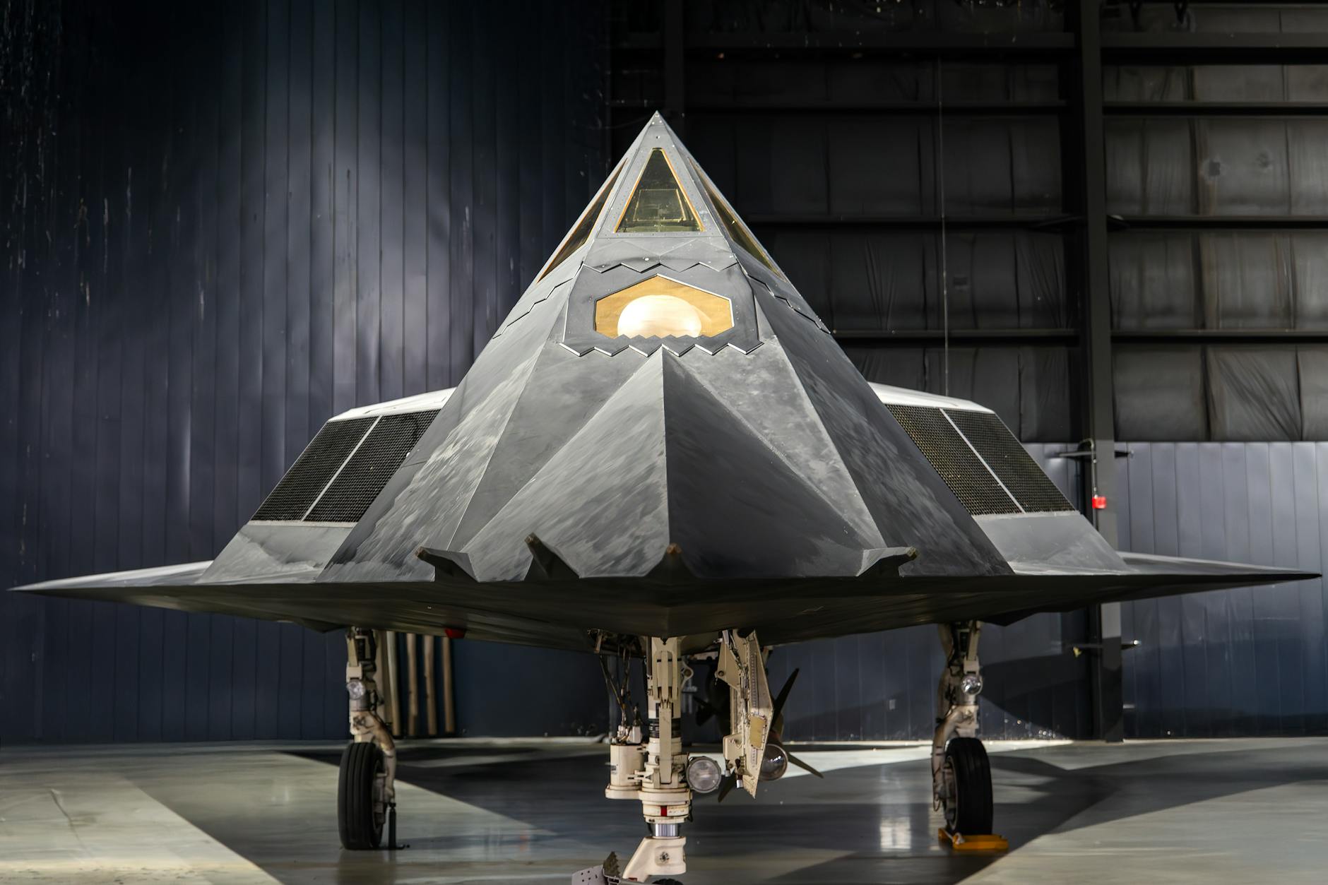 Military Leaders Urge Caution Amid Pentagon's Aggressive AI Battlefield Push