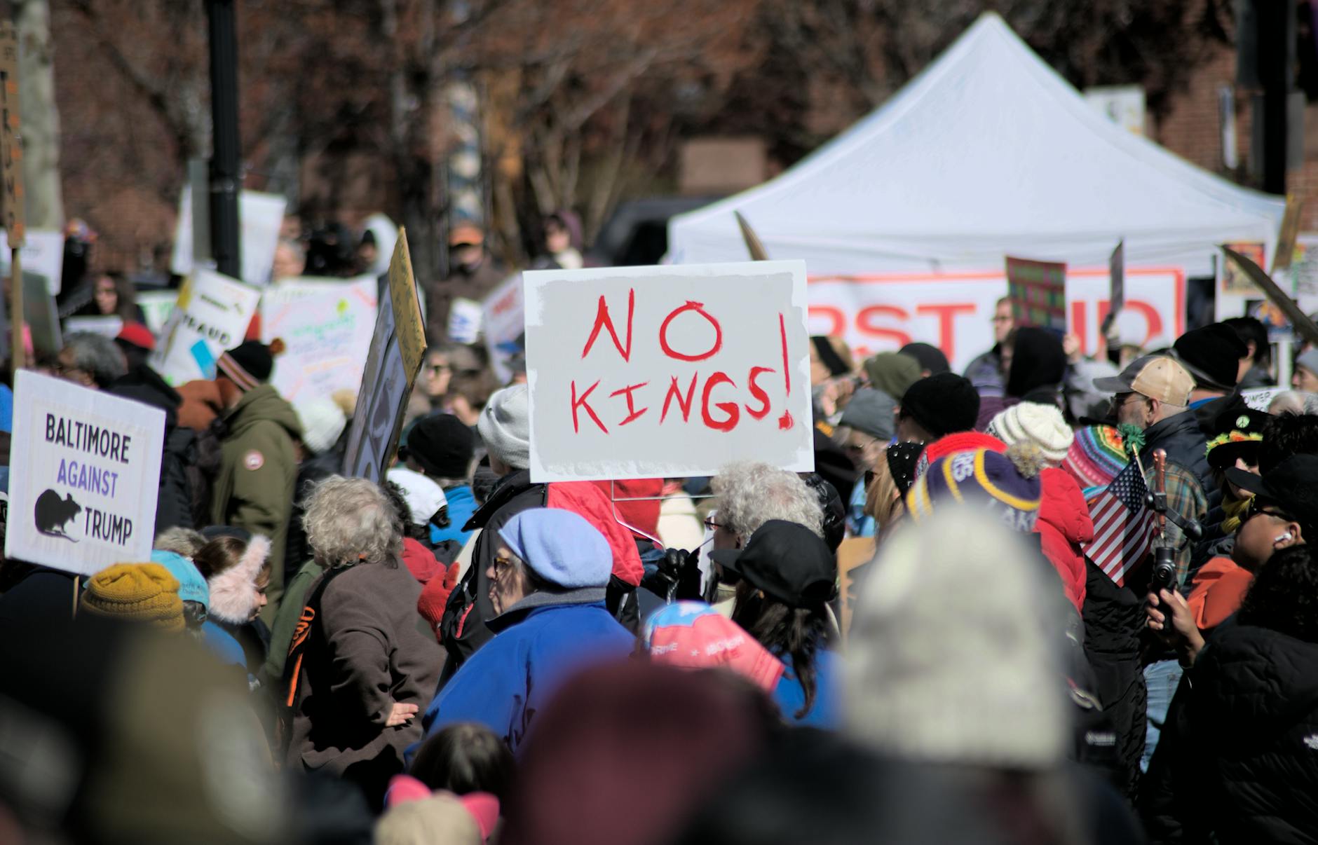 Platner Supporters Rally in Bar Harbor, Dismissing Controversies as Distractions