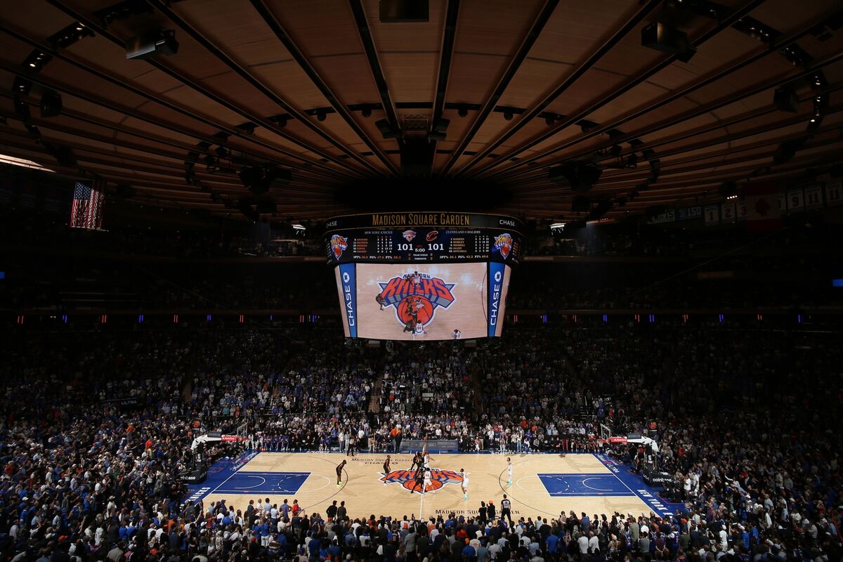 Beyond the Buzzer: How the Knicks' Fate Mirrors America's Economic Crossroads