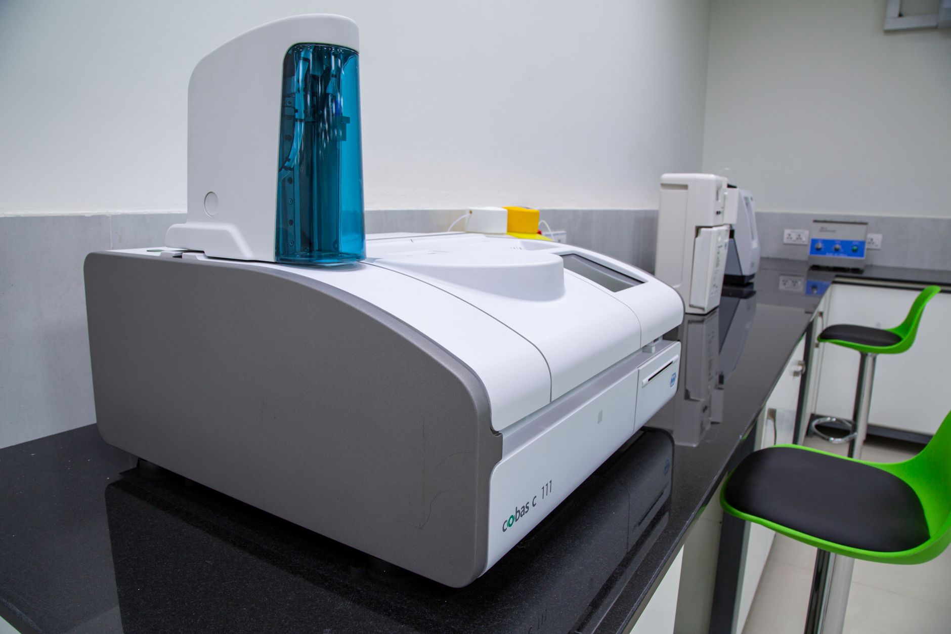 Revolutionizing Respiratory Diagnostics: AMDI's Ultra-Fast PCR System Gains FDA Clearance and CLIA Waiver