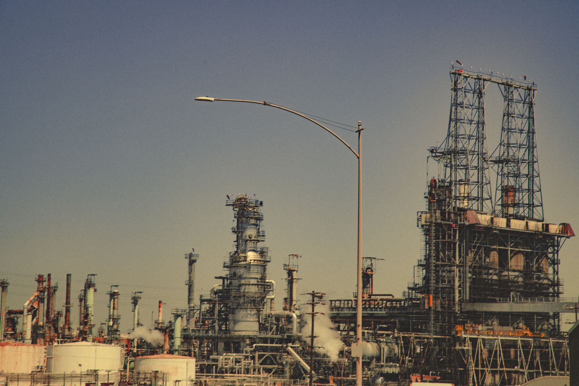 Temporary U.S. Waiver for Iranian Oil Sales: A High-Stakes Diplomatic Gambit Unfolds