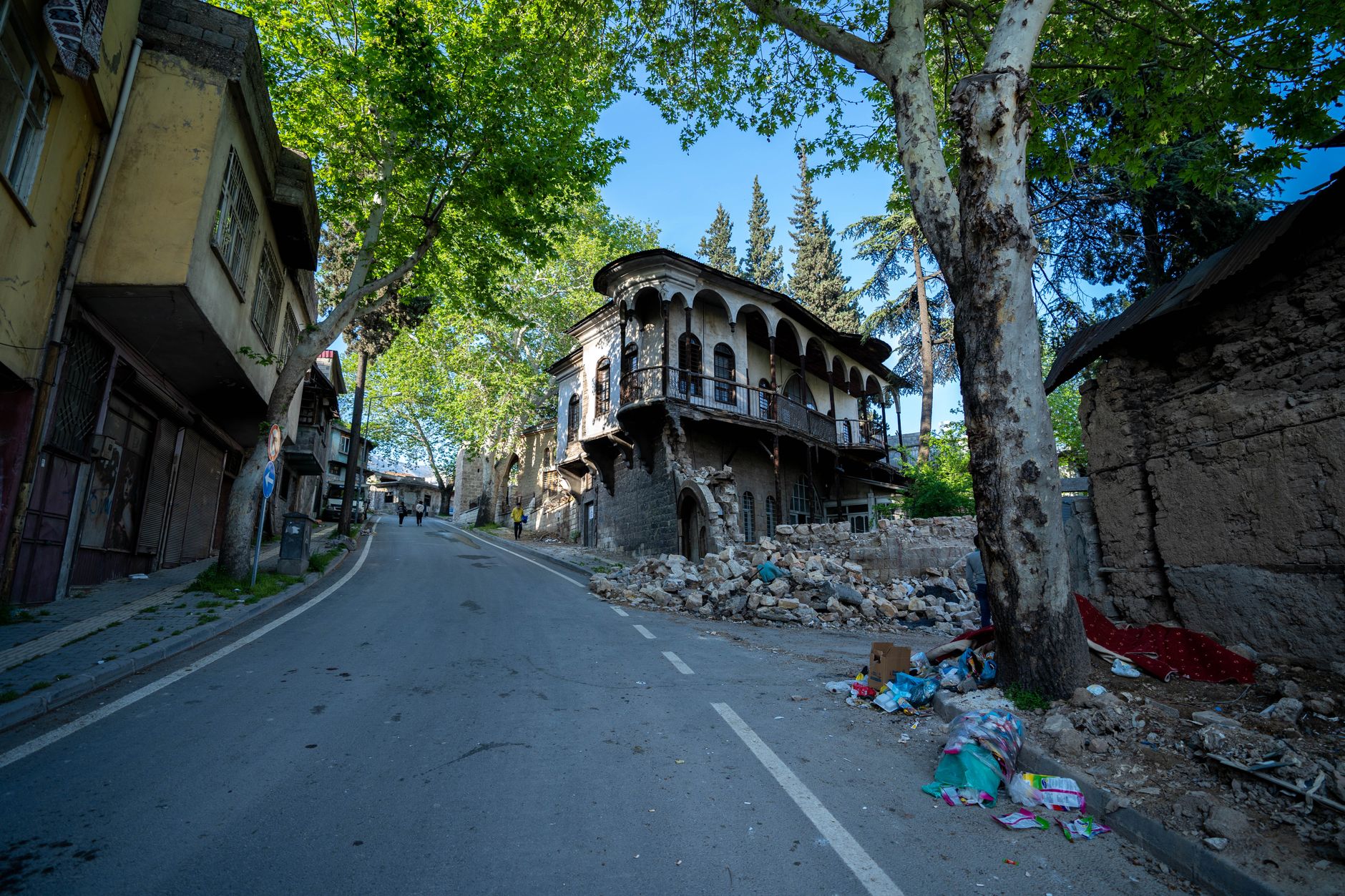 Seismic Jitters: Powerful Aftershock Rattles Venezuela, Deepening Post-Quake Anxiety