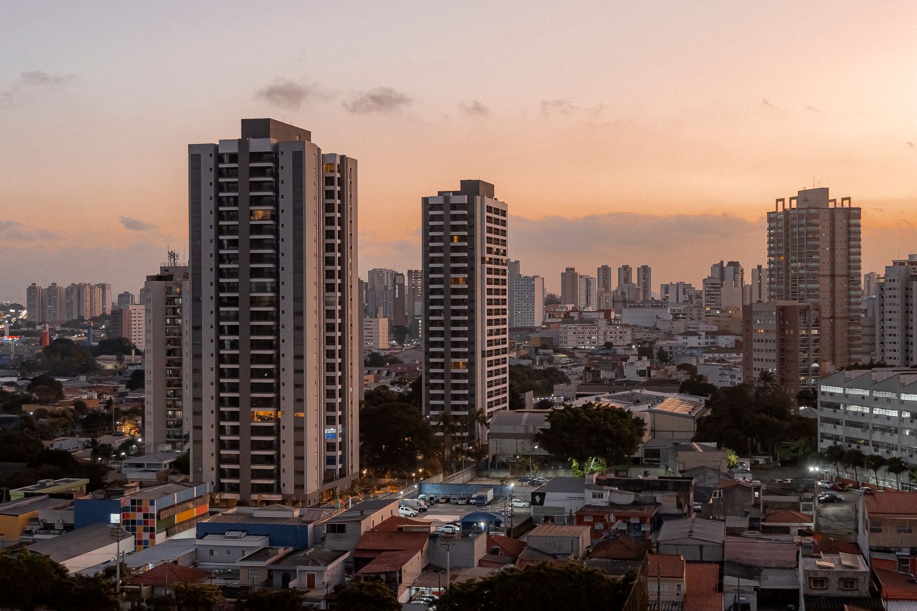 Navigating Global Headwinds: A Comprehensive Analysis of This Week's Economic Shifts