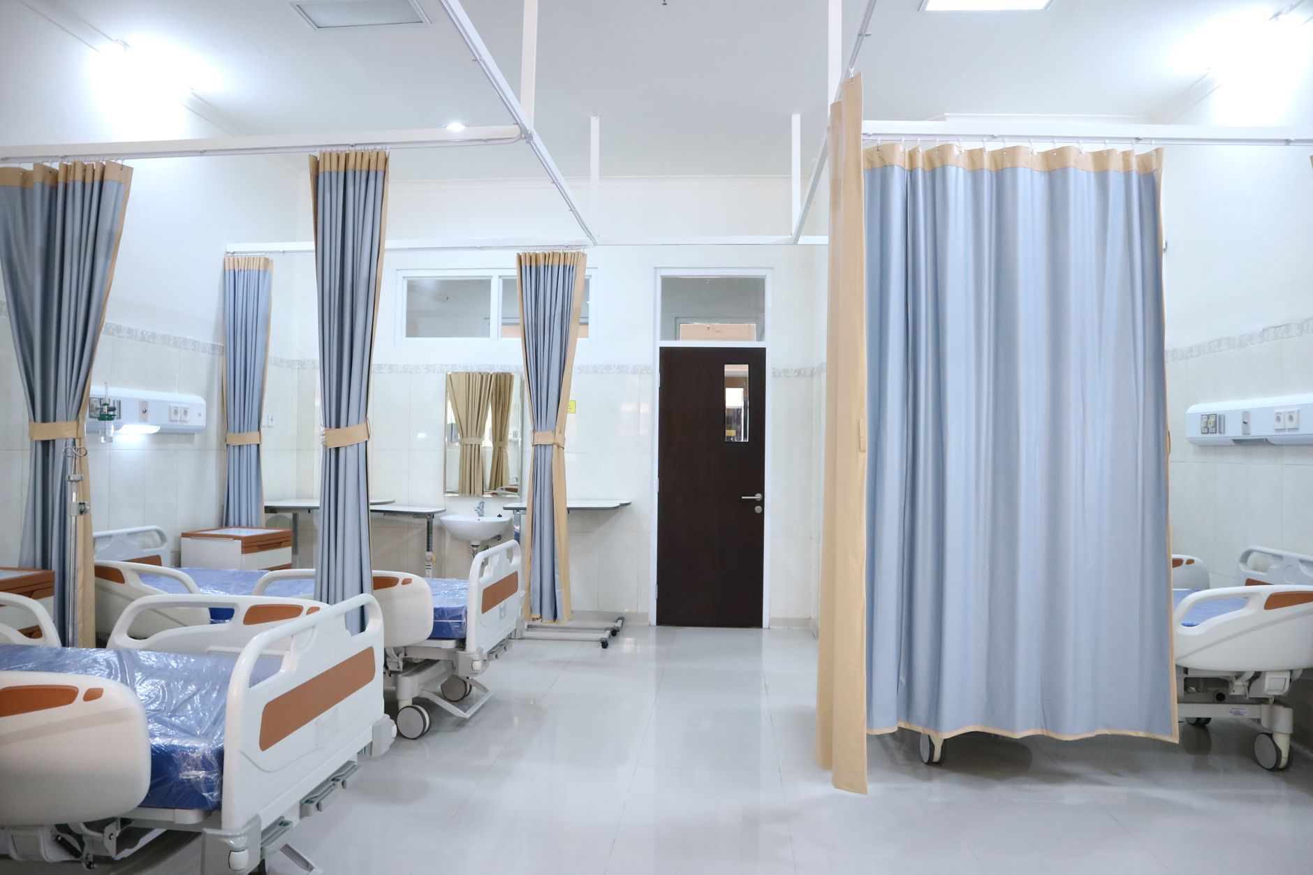 Sri Lanka's Dengue Crisis Escalates: Nearly 8,000 Cases Reported in a Single Week, Overburdening Healthcare