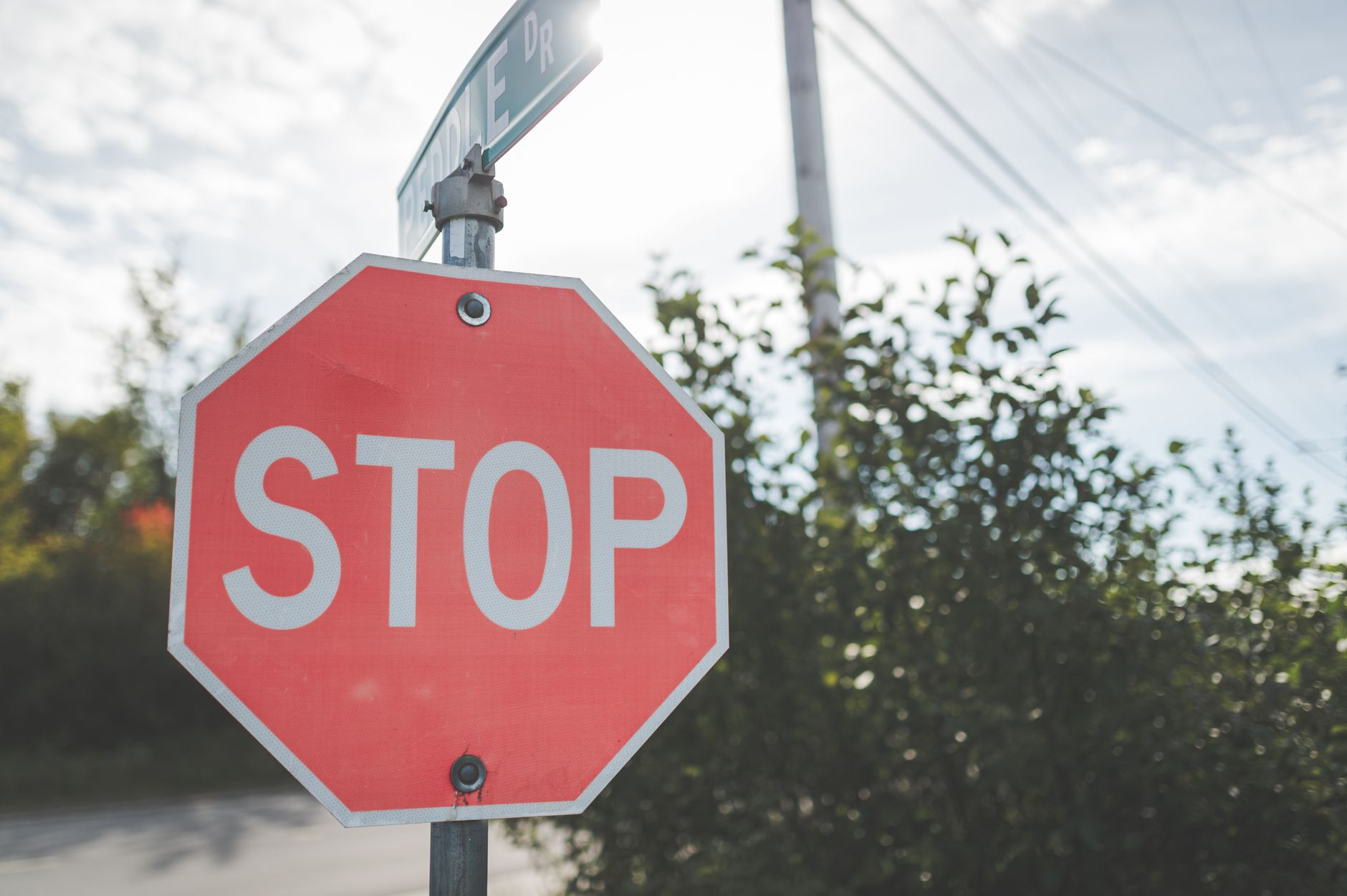 Amidst Scrutiny: ICE Drastically Curbs Traffic-Stop Arrests Following Lethal Encounters