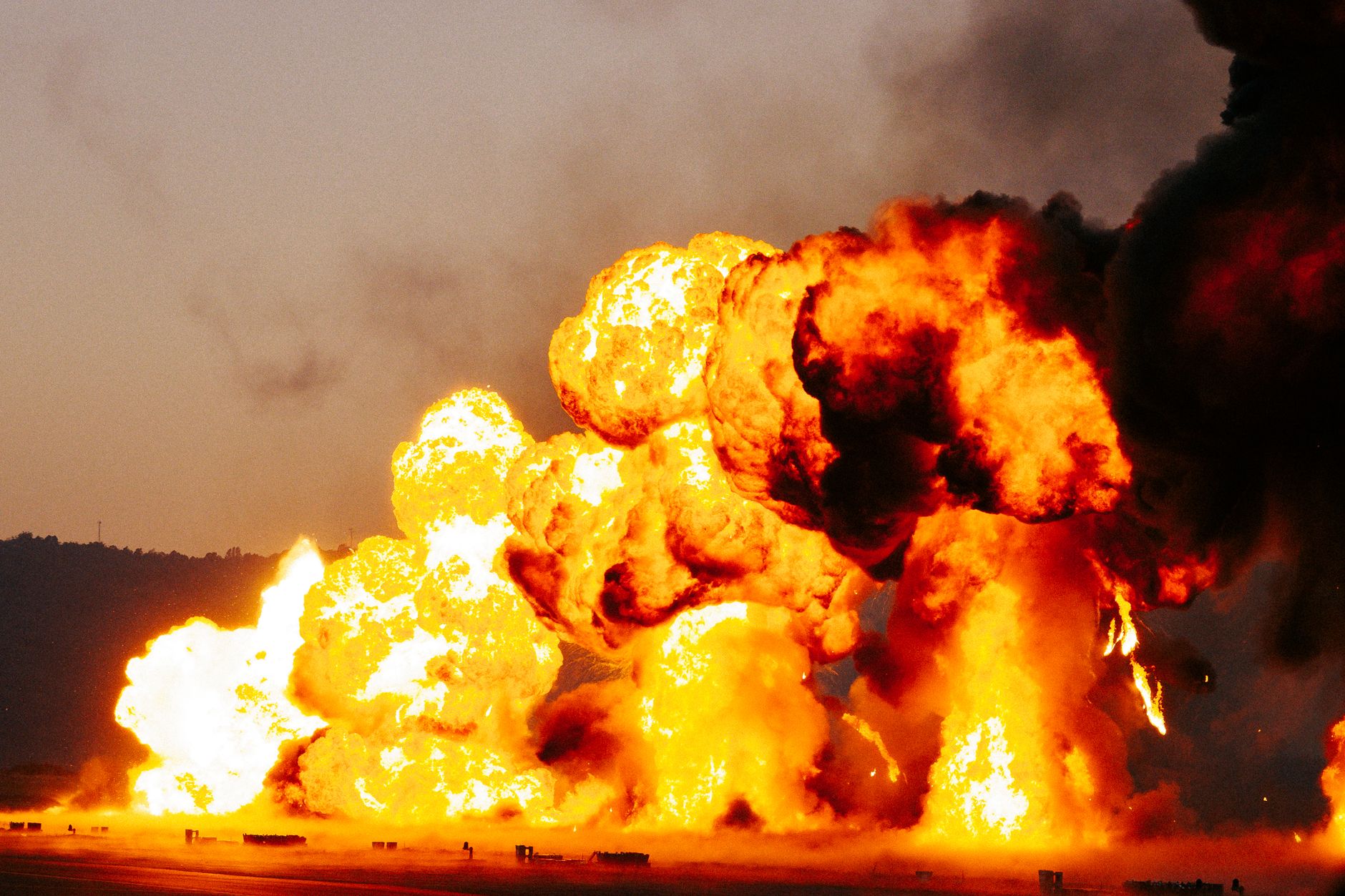 Escalating Tensions: US Retaliation Against Iran-Backed Militias Ignites New Middle East Crisis