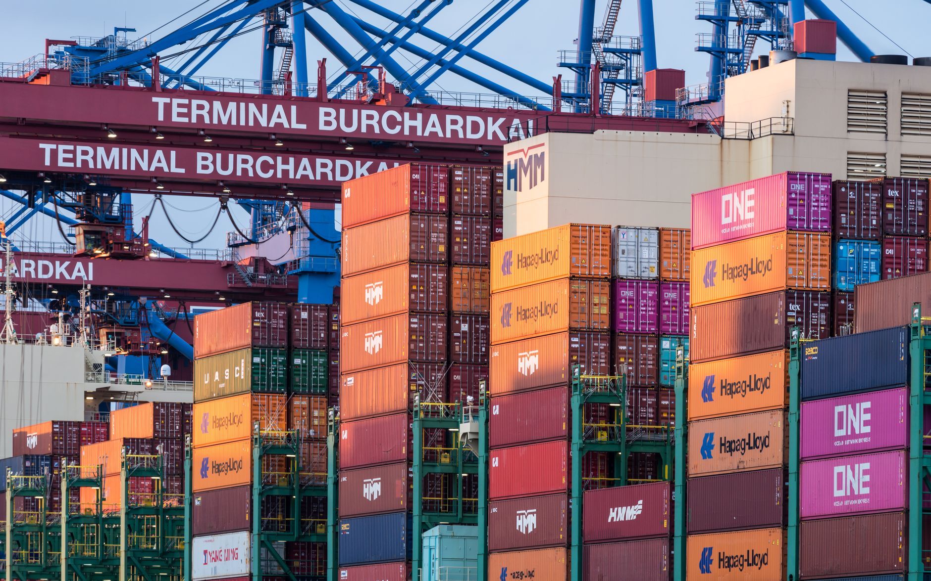Trump's Unyielding Trade War Stance: A Global Economic Reckoning Looms