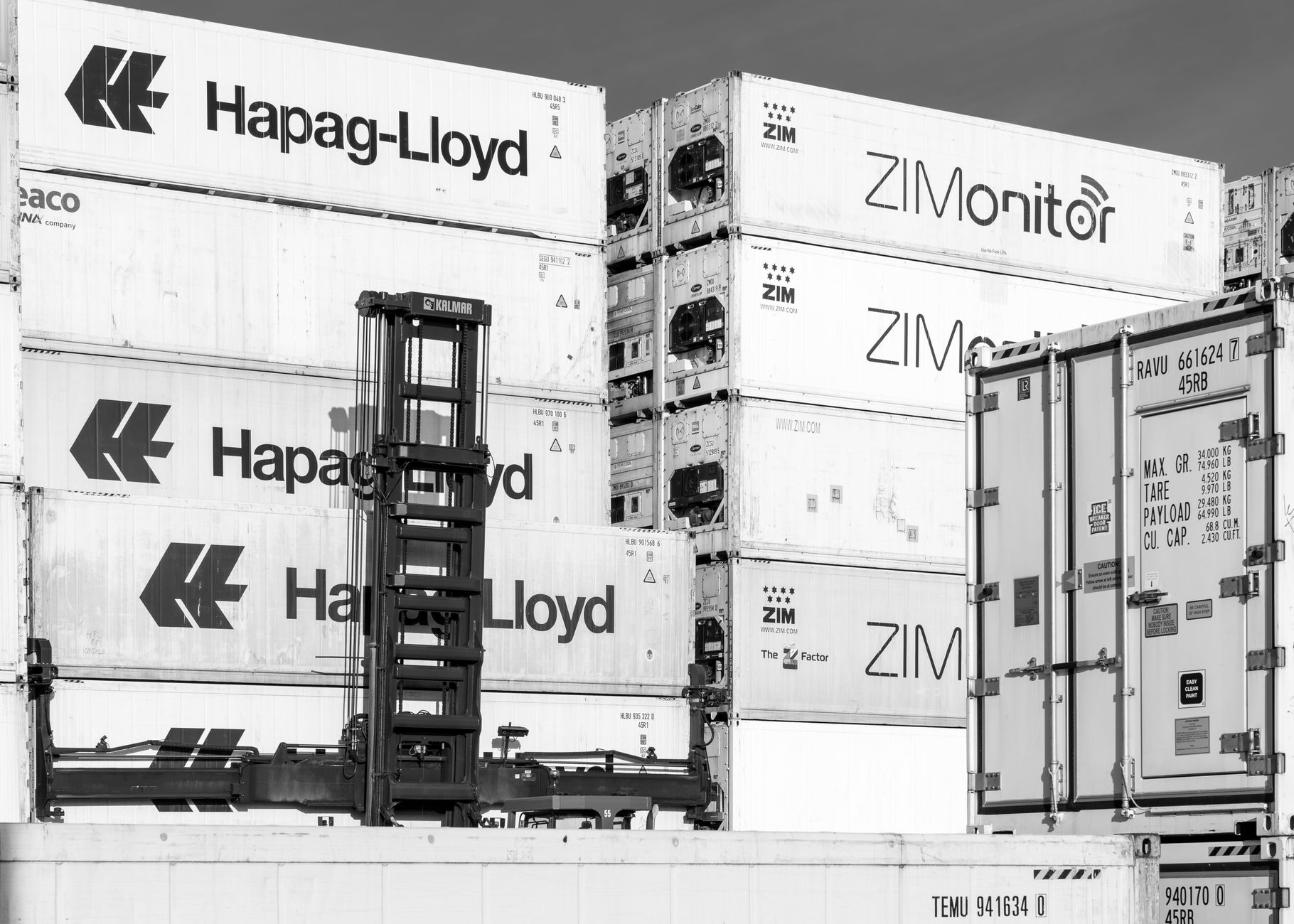 Trump Administration's $100 Billion Tariff Refunds Spark Legal Battles and Economic Uncertainty