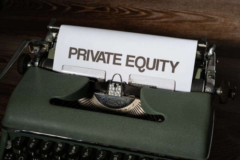 AI Enthusiasm Fuels Surge in Global Equity Fund Investments, Signaling Shifting Market Sentiment