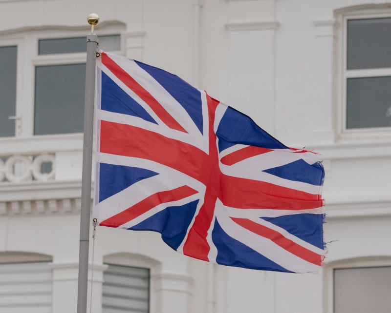 Starmer Accuses Musk of Undermining UK Politics Amidst Growing Concerns