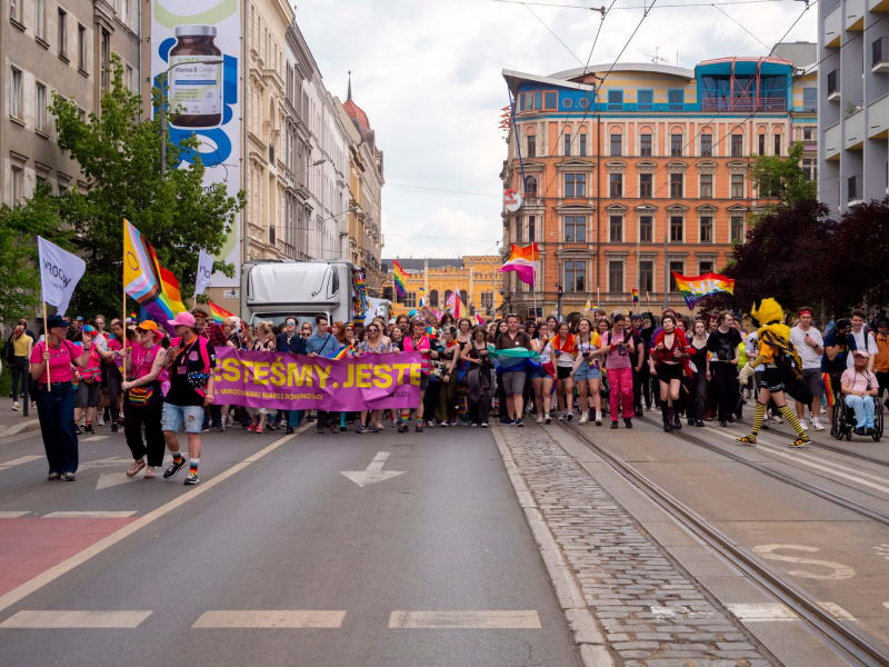 Children's Entertainment Under Fire: LGBT Themes Surge in Toddler Shows