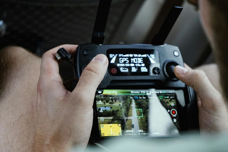 Ukraine's Drone Warfare Faces Hurdles: Speed Demons Struggle with Combat Patience