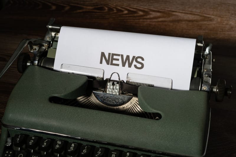 Navigating the Velocity Vortex: How Newsrooms Uphold Accuracy Amidst Breaking News Demands