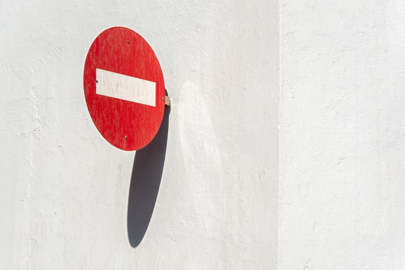 Navigating the Information Overload: Protecting Your Mental Well-being in a 24/7 News Cycle
