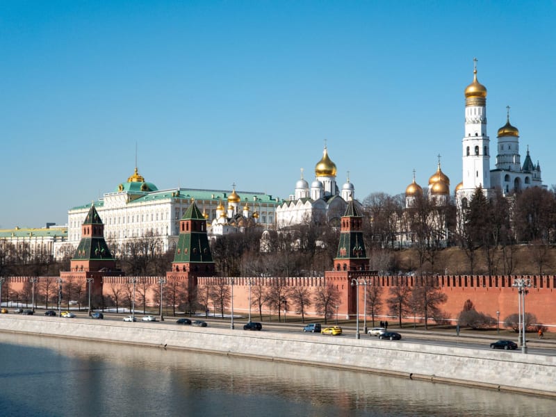 US Tightens Economic Grip: Russian Oil Sanctions Waiver Ends, Ramping Up Global Energy Market Uncertainty