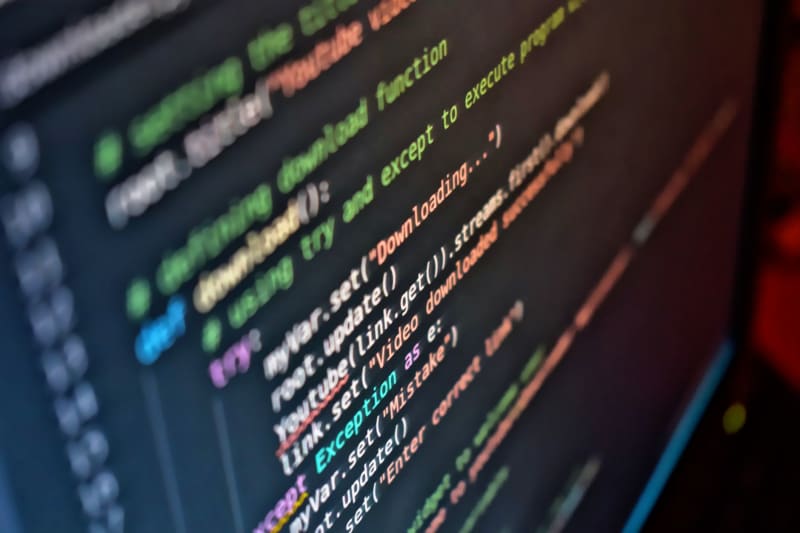 Oracle's Strategic AI Pivot Triggers Widespread Layoffs, Reshaping Tech Landscape