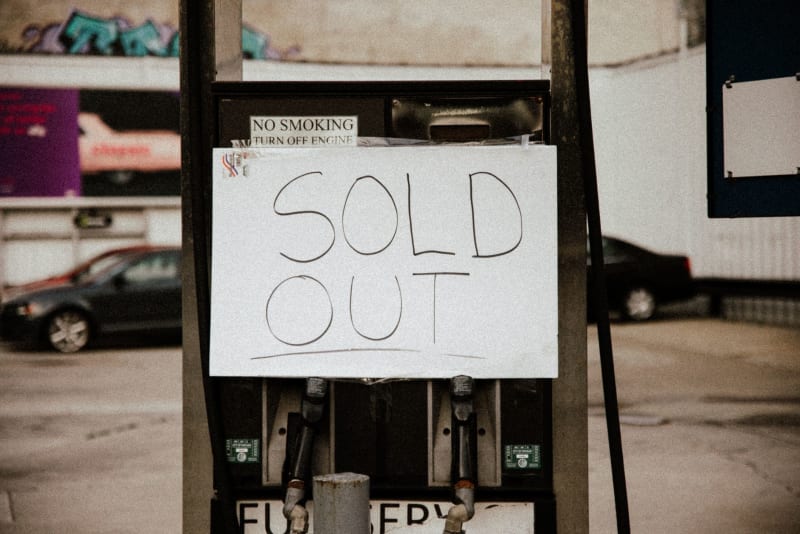 Mideast Energy Supply Shocks: Global Economy Faces Prolonged Crisis Through Next Year