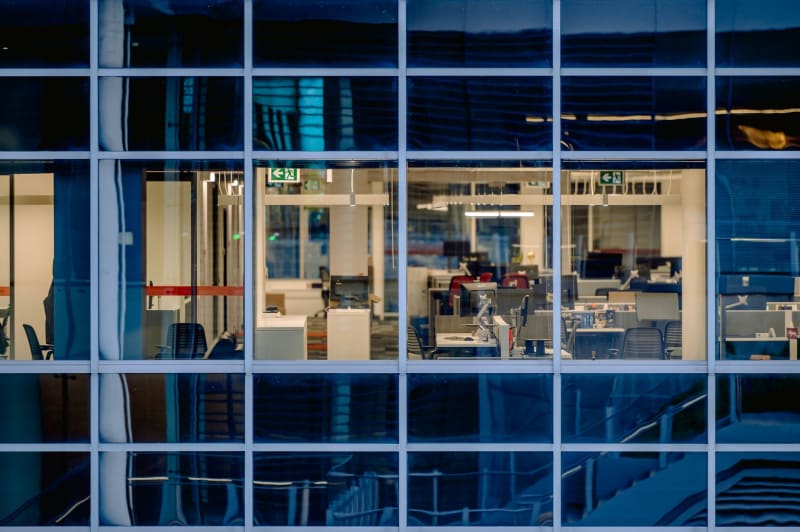 Oracle's Strategic Shift: 21,000 Jobs Eliminated by 2026 as AI Reshapes Workforce Landscape