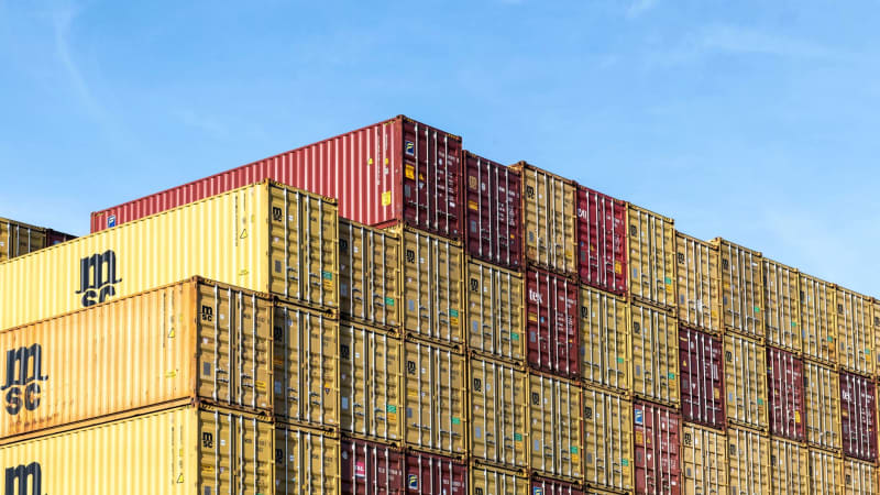 US-China Tech War Escalates: New Export Controls Reshape Global Economic Landscape