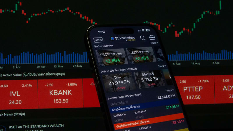Tech Titan's Bold Price Hike Strategy Ignites Market Turmoil, Sending Apple Stock Reeling