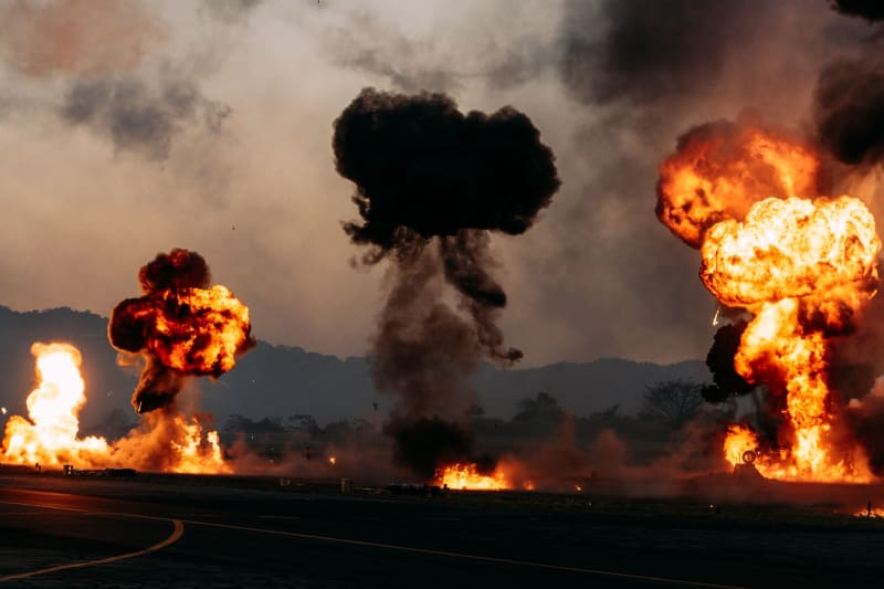 Escalating Tensions: U.S. and Iran's Dangerous Dance on the Brink of Wider Conflict