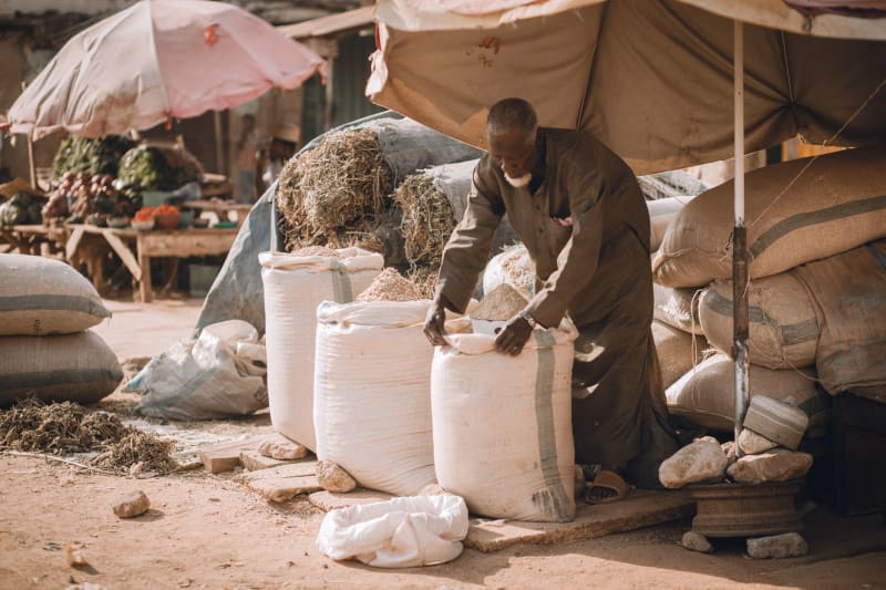 US Pivots Sudan Strategy: Economic Sanctions Target Warring Factions' Financial Lifelines