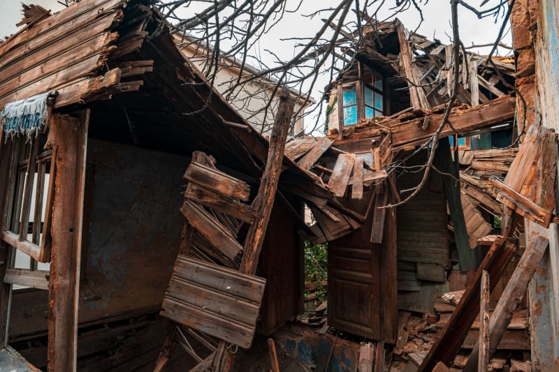 Seismic Jitters: Powerful Aftershock Rattles Venezuela, Deepening Post-Quake Anxiety
