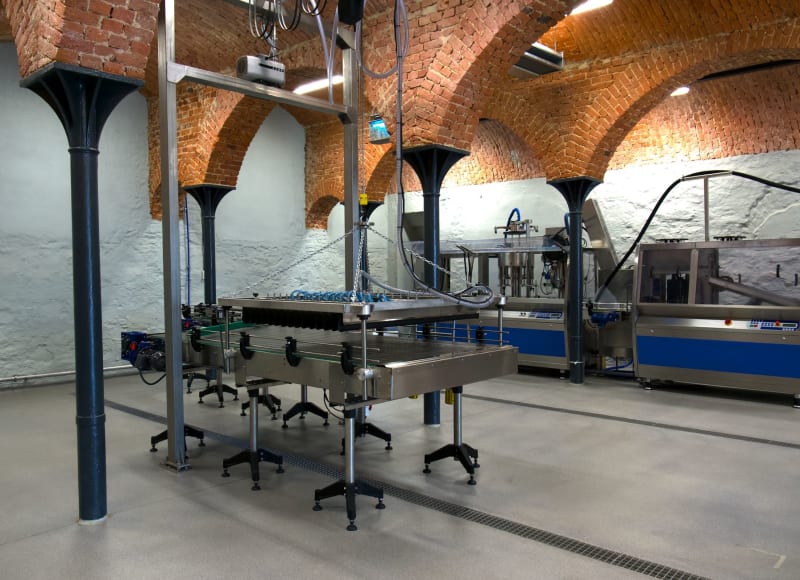 UK Manufacturing Stalls: Geopolitical Tensions Recede, Economic Headwinds Intensify