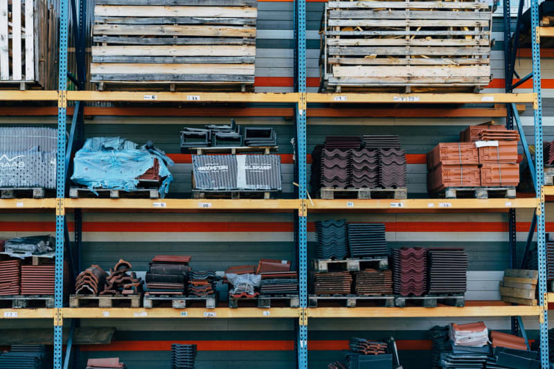 UK Manufacturing Stalls: Geopolitical Tensions Recede, Economic Headwinds Intensify