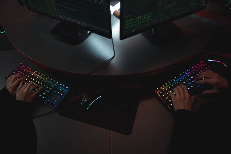 Telus Cyberattack Exposes 700 Terabytes of Data: ShinyHunters Claims Massive Breach