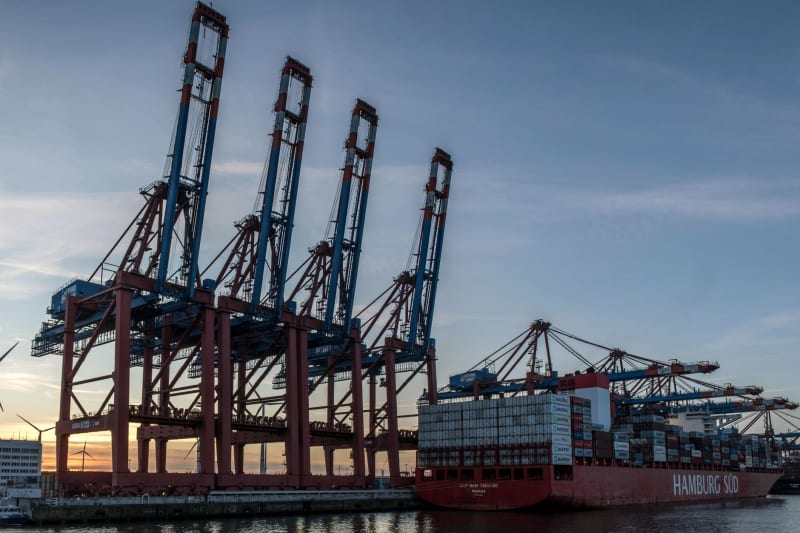 Unpacking the True Cost: How Trump's Tariffs Reshaped American Trade and Economy