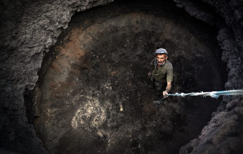 Unmasking the Blood Minerals: How Global Tech Fuels Atrocities in the DR Congo Despite Sanctions