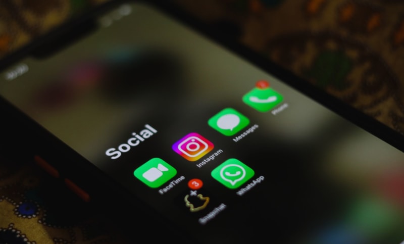 Beyond the Hype: How Apple Intelligence is Quietly Redefining the Modern Smartphone Experience