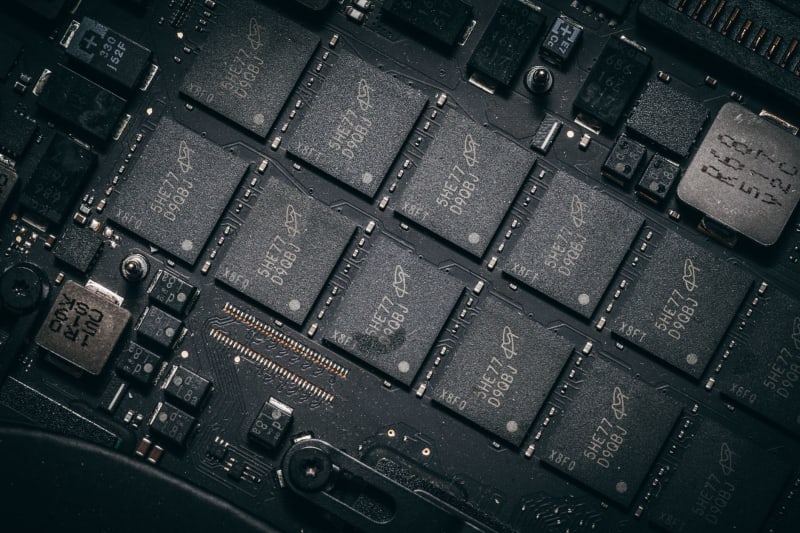 Photonics Revolution: How Light-Matter Particles Are Unlocking Unprecedented AI Computing Power