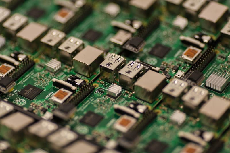 Apple's Monumental $30 Billion Investment Ignites US Chip Manufacturing Renaissance