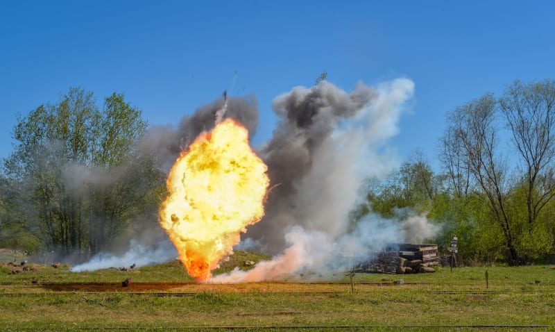 US Escalates Military Pressure on Iran Amid Collapsing Ceasefire Hopes in Volatile Region