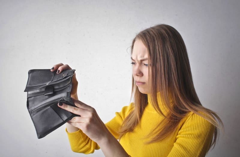 Escalating Economic Strain: Half of US Households Grapple with Soaring Grocery and Gas Costs