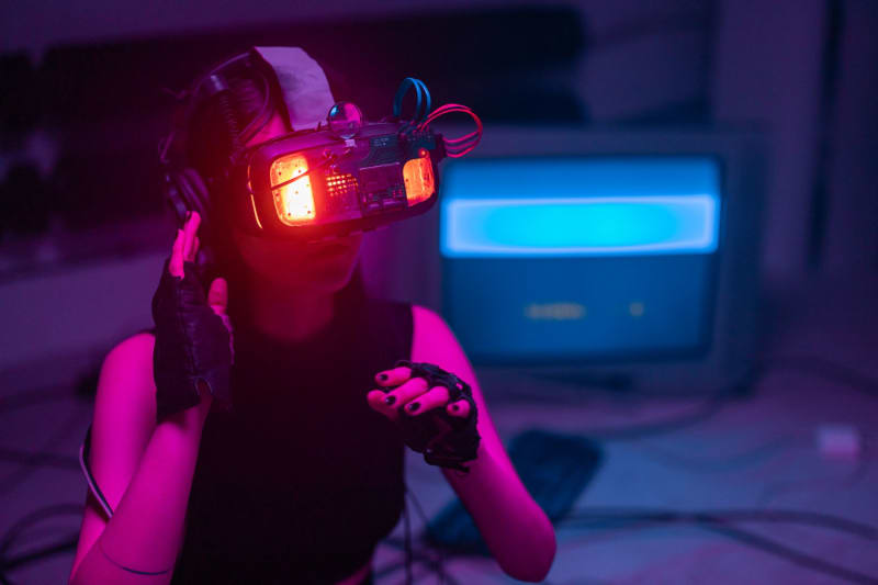 Neuralink's Human Trial Unveiled: Elon Musk Reveals Brain-Computer Interface Prototype to SpaceX Investors