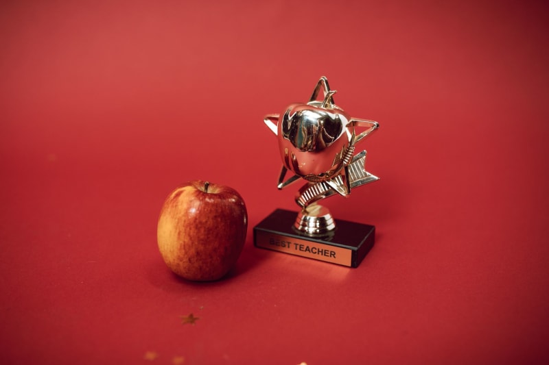 Journalism's Elite Honored: The Definitive List of 2026 National Headliner Award Laureates