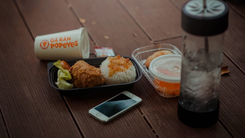 Cyclosporiasis Outbreak Traced to Taco Bell Lettuce, Sickening Dozens Across Multiple States