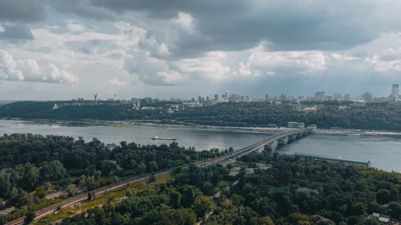 Kyiv Endures Unprecedented Barrage: Russia Unleashes Deadly Ballistic Missile Assault
