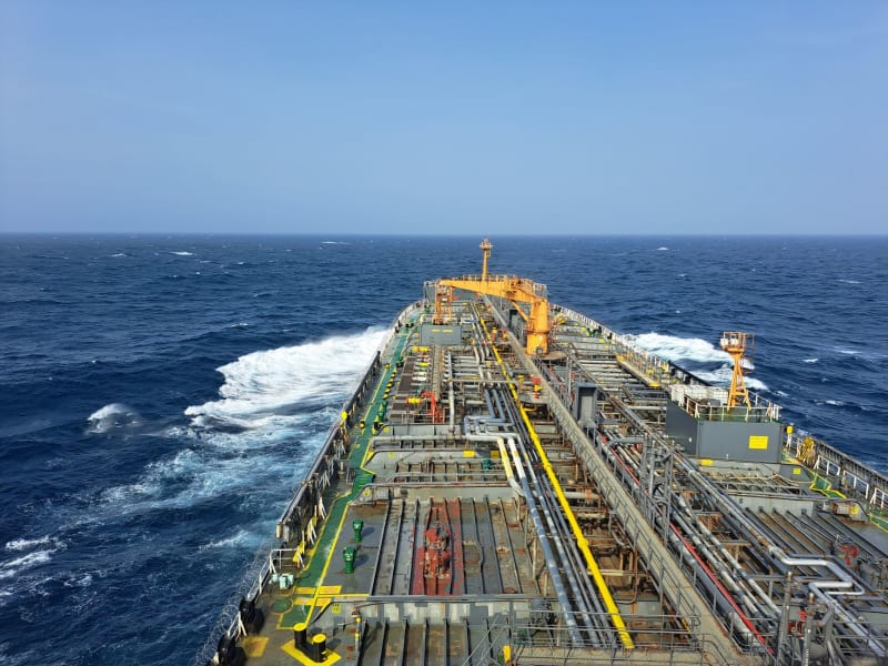 Escalating Tensions: US Military Strikes Iran-Backed Houthi Targets Amid Red Sea Shipping Crisis