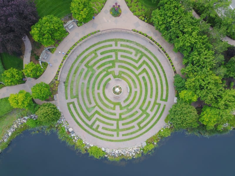 Navigating the Perilous Global Sanctions Maze: A 2026 Imperative for Businesses and Nations