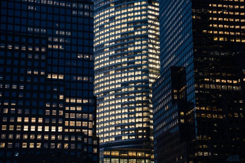 Navigating the Perilous Global Sanctions Maze: A 2026 Imperative for Businesses and Nations