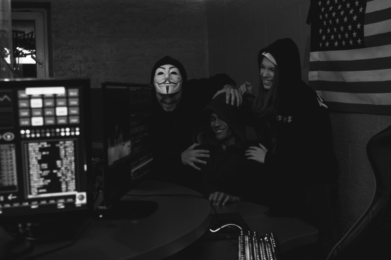 Escalating Cyber Warfare: Russian State-Sponsored Hackers Exploit Zero-Day in Critical US and Ukrainian Infrastructure